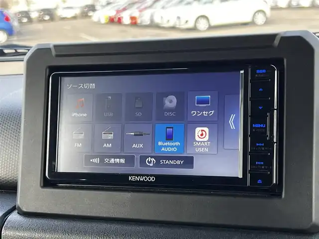 スズキ ジムニー XC 道央・札幌 2024(令6)年 1.7万km ブリスクブルーM ４WD/社外メモリーナビ/AM/FM/BT/SD/CD/ワンセグ/衝突被害軽減ブレーキ/横滑り防止装置/クルーズコントロール/ダウンヒルアシストコントロール/レーンキープアシスト/クリアランスソナー/バックカメラ/ETC/ドライブレコーダー/アイドリングストップ/前席シートヒーター/革巻きステアリング/ステアリングリモコン/プッシュスタート/スマートキー/LEDヘッドライト/オートライト/オートマチックハイビーム/フォグランプ/電動格納ミラー/ウィンカーミラー/社外フロアマット/スペアキー/レンタカー登録