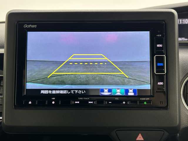 ホンダ Ｎ ＢＯＸ カスタム L 三重県 2022(令4)年 1.1万km プラチナホワイトパール /禁煙車//純正ナビ/・フルセグ・Bluetooth・CD・DVD・SD//バックカメラ//両側パワースライドドア//前席シートヒーター//アダプティブクルーズコントロール//ホンダセンシング//衝突軽減ブレーキ//車線維持支援システム//オートハイビーム//前後ドライブレコーダー//LEDヘッドライト//オートライト//ステアリングスイッチ