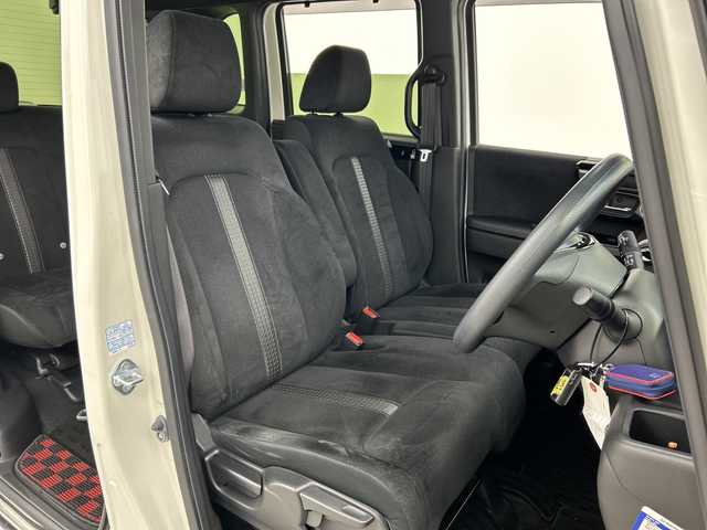 ホンダ Ｎ ＢＯＸ カスタム L 三重県 2022(令4)年 1.1万km プラチナホワイトパール /禁煙車//純正ナビ/・フルセグ・Bluetooth・CD・DVD・SD//バックカメラ//両側パワースライドドア//前席シートヒーター//アダプティブクルーズコントロール//ホンダセンシング//衝突軽減ブレーキ//車線維持支援システム//オートハイビーム//前後ドライブレコーダー//LEDヘッドライト//オートライト//ステアリングスイッチ