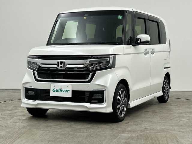 ホンダ Ｎ ＢＯＸ カスタム L 三重県 2022(令4)年 1.1万km プラチナホワイトパール /禁煙車//純正ナビ/・フルセグ・Bluetooth・CD・DVD・SD//バックカメラ//両側パワースライドドア//前席シートヒーター//アダプティブクルーズコントロール//ホンダセンシング//衝突軽減ブレーキ//車線維持支援システム//オートハイビーム//前後ドライブレコーダー//LEDヘッドライト//オートライト//ステアリングスイッチ