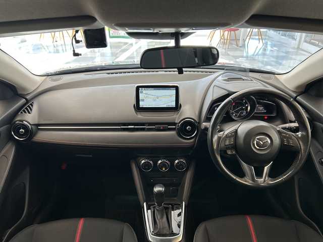 マツダ デミオ XD ツーリング 岐阜県 2015(平27)年 4.1万km ブルーリフレックスマイカ 純正SDナビ/DVD再生/Bluetooth/USB入力端子/フルセグTV/バックモニター/クルーズコントロール/ブラインドスポットモニター/コーナーセンサー前後/ETC/プッシュスタート/スマートキー/ドアバイザー/アイドリングストップ/パドルシフト/前後ドライブレコーダー/純正マット/純正アルミホイール/オートライト/LEDヘッドライト