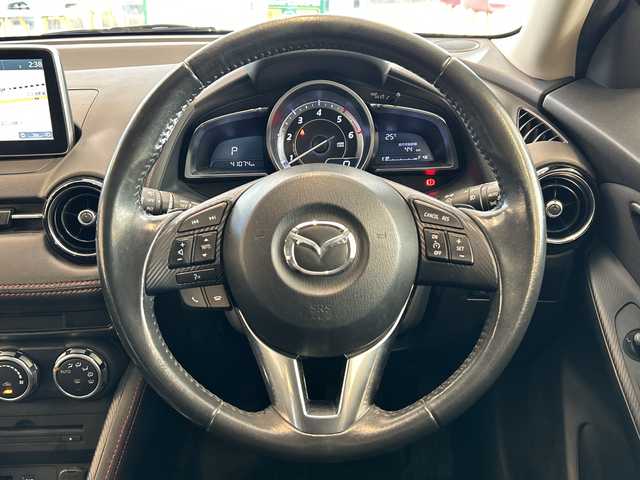 マツダ デミオ XD ツーリング 岐阜県 2015(平27)年 4.1万km ブルーリフレックスマイカ 純正SDナビ/DVD再生/Bluetooth/USB入力端子/フルセグTV/バックモニター/クルーズコントロール/ブラインドスポットモニター/コーナーセンサー前後/ETC/プッシュスタート/スマートキー/ドアバイザー/アイドリングストップ/パドルシフト/前後ドライブレコーダー/純正マット/純正アルミホイール/オートライト/LEDヘッドライト