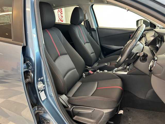 マツダ デミオ XD ツーリング 岐阜県 2015(平27)年 4.1万km ブルーリフレックスマイカ 純正SDナビ/DVD再生/Bluetooth/USB入力端子/フルセグTV/バックモニター/クルーズコントロール/ブラインドスポットモニター/コーナーセンサー前後/ETC/プッシュスタート/スマートキー/ドアバイザー/アイドリングストップ/パドルシフト/前後ドライブレコーダー/純正マット/純正アルミホイール/オートライト/LEDヘッドライト