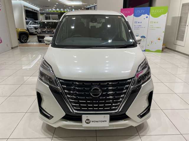 日産 セレナ ハイウェイスター V 埼玉県 2020(令2)年 5.8万km ブリリアントホワイトパール プロパイロット/Panasonicナビ/　　CD/DVD/BT/フルセグ/全方位カメラ/パーキングアシスト/フリップダウンモニター/両側電動スライドドア/レーダークルーズコントロール/パーキングセンサー/純正16インチアルミホイール/LEDヘッドライト/スマートキー×2/ETC/禁煙車