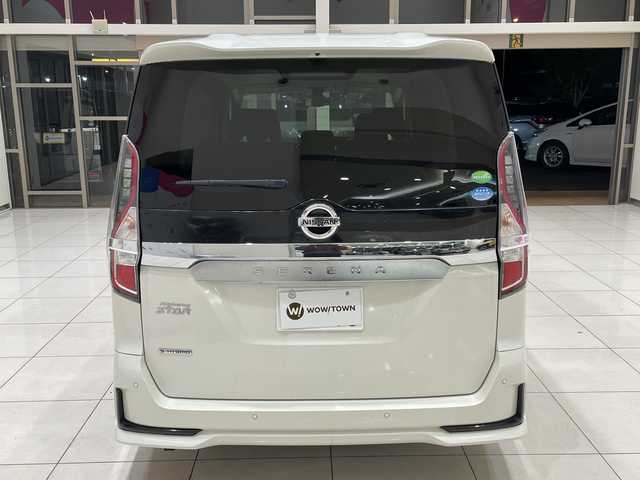 日産 セレナ ハイウェイスター V 埼玉県 2020(令2)年 5.8万km ブリリアントホワイトパール プロパイロット/Panasonicナビ/　　CD/DVD/BT/フルセグ/全方位カメラ/パーキングアシスト/フリップダウンモニター/両側電動スライドドア/レーダークルーズコントロール/パーキングセンサー/純正16インチアルミホイール/LEDヘッドライト/スマートキー×2/ETC/禁煙車