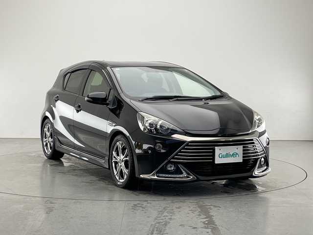 トヨタ アクア G G’s 長野県 2015(平27)年 6.9万km ブラックマイカ ワンオーナー/純正SDナビ&フルセグTV&CD&DVD&BT/クルーズコントロール/前席シートヒーター/バックカメラ/ETC/LEDヘッドライト/オートライト/電動格納ミラー/社外/スマートキー/スペアキー/社外16インチAW付スタッドレスタイヤ装着/純正17インチAW付サマータイヤ積込/純正フロアマット/プッシュスタート/スマートキー/スペアキー1本/取扱説明書/新車保証書