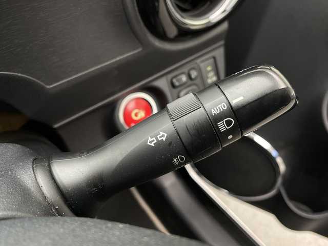 トヨタ アクア G G’s 長野県 2015(平27)年 6.9万km ブラックマイカ ワンオーナー/純正SDナビ&フルセグTV&CD&DVD&BT/クルーズコントロール/前席シートヒーター/バックカメラ/ETC/LEDヘッドライト/オートライト/電動格納ミラー/社外/スマートキー/スペアキー/社外16インチAW付スタッドレスタイヤ装着/純正17インチAW付サマータイヤ積込/純正フロアマット/プッシュスタート/スマートキー/スペアキー1本/取扱説明書/新車保証書