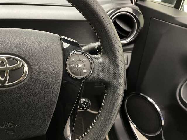 トヨタ アクア G G’s 長野県 2015(平27)年 6.9万km ブラックマイカ ワンオーナー/純正SDナビ&フルセグTV&CD&DVD&BT/クルーズコントロール/前席シートヒーター/バックカメラ/ETC/LEDヘッドライト/オートライト/電動格納ミラー/社外/スマートキー/スペアキー/社外16インチAW付スタッドレスタイヤ装着/純正17インチAW付サマータイヤ積込/純正フロアマット/プッシュスタート/スマートキー/スペアキー1本/取扱説明書/新車保証書