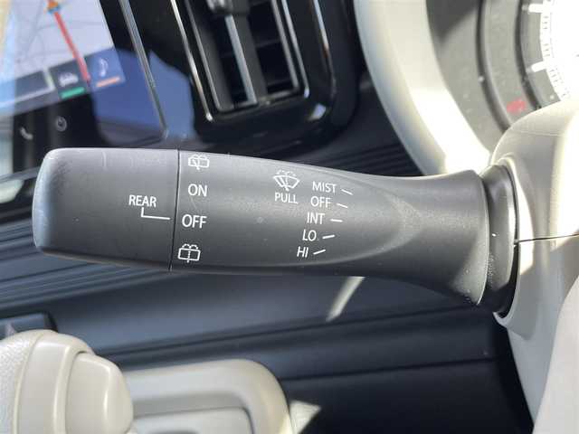 スズキ ワゴンＲ スマイル HYBRID S 滋賀県 2024(令6)年 0.8万km シフォンアイボリーメタリック 禁煙車/純正9型ナビ/（CD/DVD/Bluetooth/USB/Apple Car Play/Android Auto/フルセグTV)/全方位カメラ/両側パワースライドドア/運転席シートヒーター/デュアルカメラブレーキサポート/車線逸脱警報/リアソナー/オートライト/オートハイビーム/アイドリングストップ/プッシュスタート/スマートキー×２