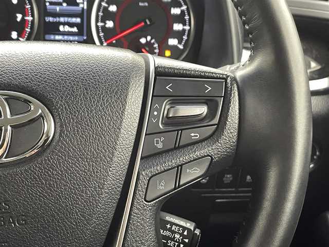 トヨタ アルファード S Cパッケージ 熊本県 2019(平31)年 5.2万km ホワイトパールクリスタルシャイン 禁煙車/純正９インチナビ　/（Bluetooth/フルセグTV/CD・DVD・SD）/純正フリップダウンモニター　/両側電動スライドドア　/レーダークルーズコントロール　/衝突軽減ブレーキ　/３眼ＬＥＤヘッドライト　/ビルトインＥＴＣ　/前席シートヒーター　/エアシート　/電動リアゲード/バックカメラ/デジタルインナーミラー/ステアリングヒーター　/ブラインドスポットモニター/助手席・2列目オットマン/純正フロアマット/純正１８インチAW/オートライト/オートマチックハイビーム/スマートキー/プッシュスタート/保証書