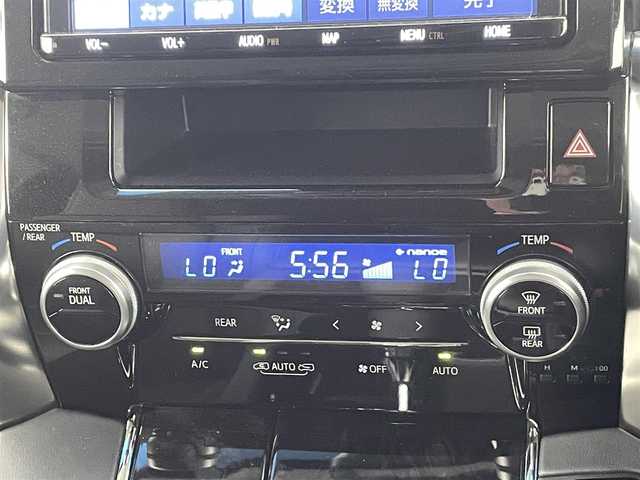 トヨタ アルファード S Cパッケージ 熊本県 2019(平31)年 5.2万km ホワイトパールクリスタルシャイン 禁煙車/純正９インチナビ　/（Bluetooth/フルセグTV/CD・DVD・SD）/純正フリップダウンモニター　/両側電動スライドドア　/レーダークルーズコントロール　/衝突軽減ブレーキ　/３眼ＬＥＤヘッドライト　/ビルトインＥＴＣ　/前席シートヒーター　/エアシート　/電動リアゲード/バックカメラ/デジタルインナーミラー/ステアリングヒーター　/ブラインドスポットモニター/助手席・2列目オットマン/純正フロアマット/純正１８インチAW/オートライト/オートマチックハイビーム/スマートキー/プッシュスタート/保証書