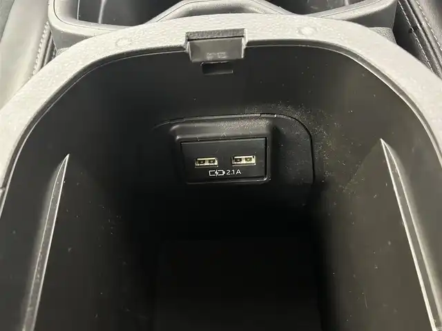 トヨタ ＲＡＶ４ ハイブリットX 大分県 2021(令3)年 6.4万km ホワイトパールクリスタルシャイン トヨタセーフティセンス/・衝突被害軽減システム/・レーンアシスト/・レーダークルーズコントロール/・コーナーセンサー/・オートマチックハイビーム/純正ディスプレイオーディオ/（フルセグ/Bluetooth)/前後ドライブレコーダー/走行モード切替/（スポーツ/ECO/ノーマル）/バックカメラ/ビルトインETC/オートブレーキホールド/電動パーキングブレーキ/オートリトラミラー/ステアリングスイッチ/純正アルミホイール