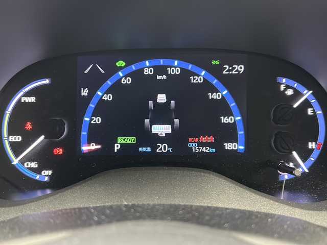 トヨタ ヤリスクロス ハイブリッド Z 岐阜県 2023(令5)年 1.6万km センシュアルレッドマイカ 純正ディスプレイオーディオ　/パワーシート　/ハンドルヒーター　/トヨタセーフティセンス　/バックカメラ　/Ｂｌｕｅｔｏｏｔｈ　/追従型クルーズコントロール　/レーンキープアシスト/ハイブリッド　/全方位カメラ　/ビルトインＥＴＣ2.0/空気清浄機搭載車両/オートライト/電動格納ドアミラー/エンジンスタートボタン/電子パーキング/電子ホールド/衝突軽減ブレーキ/コーナーセンサー/純正アルミホイール/純正フロアマット