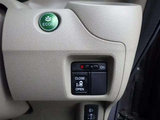 ホンダ Ｎ ＢＯＸ G Lパッケージ 千葉県 2014(平26)年 4.6万km プレミアムブロンズパール CTBA（シティブレーキアクティブシステム）　/左パワースライドドア/純正メモリーナビ/地デジTV/【DVD/CD再生機能　Bluetooth接続】/バックカメラ/ステアリングスイッチ/ウインカーミラー/純正14インチアルミホイル/サイド/カーテンエアバッグ/スマートキー