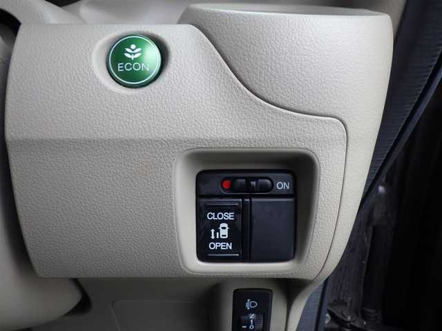 ホンダ Ｎ ＢＯＸ G Lパッケージ 千葉県 2014(平26)年 4.6万km プレミアムブロンズパール CTBA（シティブレーキアクティブシステム）　/左パワースライドドア/純正メモリーナビ/地デジTV/【DVD/CD再生機能　Bluetooth接続】/バックカメラ/ステアリングスイッチ/ウインカーミラー/純正14インチアルミホイル/サイド/カーテンエアバッグ/スマートキー
