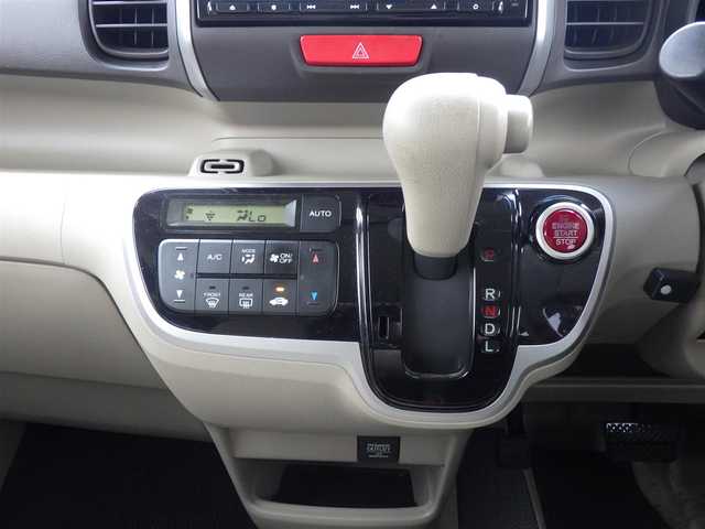 ホンダ Ｎ ＢＯＸ G Lパッケージ 千葉県 2014(平26)年 4.6万km プレミアムブロンズパール CTBA（シティブレーキアクティブシステム）　/左パワースライドドア/純正メモリーナビ/地デジTV/【DVD/CD再生機能　Bluetooth接続】/バックカメラ/ステアリングスイッチ/ウインカーミラー/純正14インチアルミホイル/サイド/カーテンエアバッグ/スマートキー