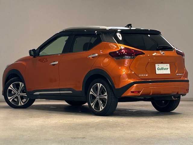 日産 キックス X 宮城県 2020(令2)年 2万km プレミアムホライズンオレンジ/ピュアブラック 2トーン ワンオーナー/プロパイロット/・インテリジェント　エマージェンシーブレーキ/・インテリジェントFCW（前方衝突予測警報）/・踏み間違い衝突防止アシスト/・インテリジェントLI（車線逸脱防止支援システム）/・インテリジェントDA（ふらつき警報）/・ハイビームアシスト/・インテリジェントアラウンドビューモニター（移動物　検知機能付き）/コーナーリングスタビリティアシスト/純正ナビ/Bluetooth/フルセグテレビ/バックカメラ/純正フロアマット/純正アルミホイール/純正LEDヘッドライト/ハーフレザーシート/アイドリングストップ/クルーズコントロール/プッシュスタート/純正ビルドインETC
