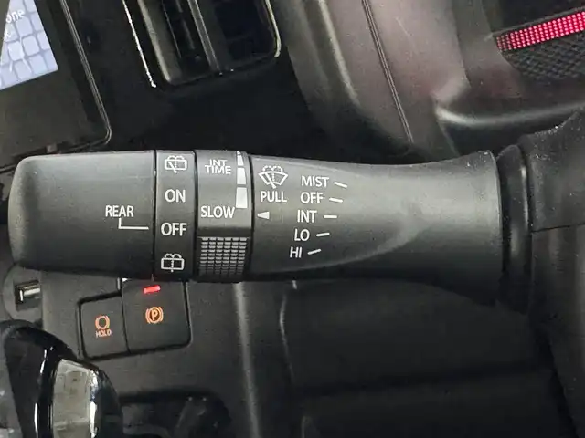 スズキ スペーシア カスタム HYBRID XS 滋賀県 2024(令6)年 0.4万km ブルーイッシュブラックパール3 禁煙車/純正9型ディスプレイオーディオ/（フルセグTV/BT/AppleCarplay/AndroidAuto/FM/AM）/スズキセーフティサポート/・デュアルセンサーブレーキサポートII/・低速時ブレーキサポート（前進・後退）/・誤発進抑制機能（前方・後方）/・車線逸脱警報機能/・車線逸脱抑制機能/・車線維持支援機能/・アダプティブクルーズコントロール（全車速追従・停止保持機能付き）/・標識認識機能/・発進お知らせ機能/・ハイビームアシスト/・パーキングセンサー（前後）/全方位カメラ/ハーフレザーシート/前席シートヒーター/ステアリングヒーター/革巻きステアリング/リアサーキュレーター/LEDヘッドライト/フォグランプ