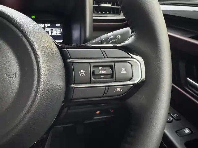 スズキ スペーシア カスタム HYBRID XS 滋賀県 2024(令6)年 0.4万km ブルーイッシュブラックパール3 禁煙車/純正9型ディスプレイオーディオ/（フルセグTV/BT/AppleCarplay/AndroidAuto/FM/AM）/スズキセーフティサポート/・デュアルセンサーブレーキサポートII/・低速時ブレーキサポート（前進・後退）/・誤発進抑制機能（前方・後方）/・車線逸脱警報機能/・車線逸脱抑制機能/・車線維持支援機能/・アダプティブクルーズコントロール（全車速追従・停止保持機能付き）/・標識認識機能/・発進お知らせ機能/・ハイビームアシスト/・パーキングセンサー（前後）/全方位カメラ/ハーフレザーシート/前席シートヒーター/ステアリングヒーター/革巻きステアリング/リアサーキュレーター/LEDヘッドライト/フォグランプ