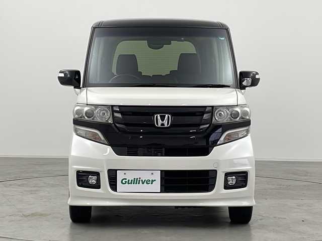 ホンダ Ｎ ＢＯＸ カスタム G ターボ Lパッケージ 群馬県 2017(平29)年 6.9万km プレミアムホワイトパールⅡ 純正ナビ　バックカメラ　クルーズコントロール　ビルトインＥＴＣ　ハーフレザーシート　パドルシフト　ステアリングリモコン　レザーステアリング　HIDライト　オートライト　ドライブレコーダー　禁煙車