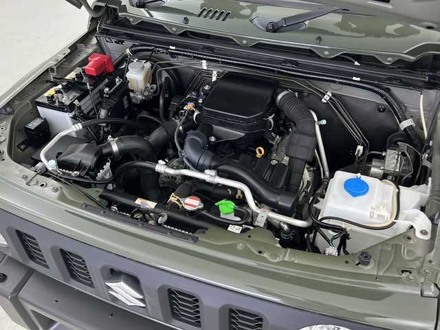 スズキ ジムニー XC 宮城県 2020(令2)年 4.2万km ジャングルグリーン デュアルセンサーブレーキサポート/スズキセーフティサポート	/・車線逸脱抑制制御機能	/・車線逸脱警報機能	/・パーキングソナー	/・横滑り防止装置/・ハイビームアシスト	/クルーズコントロール/ストラーダ7型ナビ/・CD.DVD.SD.BT/フルセグTV/バックカメラ/前席シートヒーター/ドライブレコーダー（全方位）/ETC/LEDヘッドライト/フォグランプ/ステアリングスイッチ/アイドリングストップ/横滑り防止装置/プッシュスタート/スマートキー/ダウンヒルアシストコントロール/純正16inAW/純正フロアマット/純正ドアバイザー/マットガード