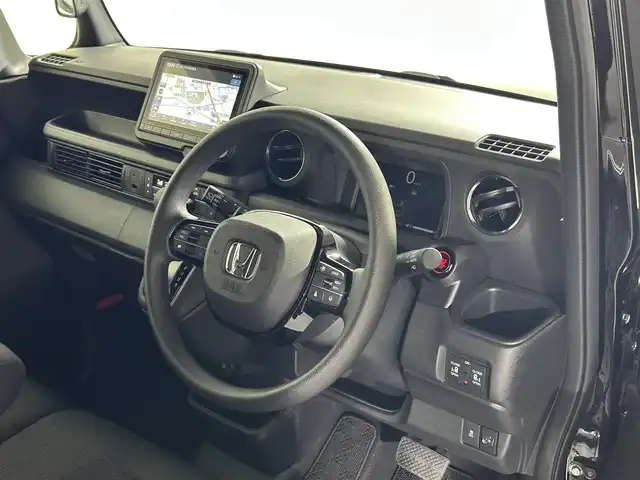 ホンダ Ｎ ＢＯＸ カスタム 佐賀県 2024(令6)年 0.1万km クリスタルブラックパール 純正8インチメモリナビ（VXM-245FEi）/フルセグTV/Bluetooth/バックカメラ/ビルトインETC/前方ドライブレコーダー/両側パワースライドドア/ホンダセンシング/追従型クルーズコントロール/先行車発進お知らせ機能/路外逸脱抑制機能/標識認識機能/電動パーキングブレーキ/オートブレーキホールド
