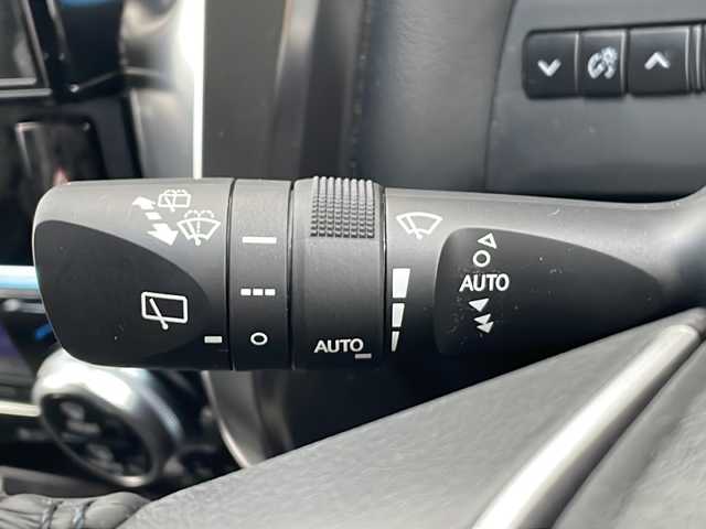 トヨタ アルファード S Cパッケージ 三重県 2019(令1)年 4.7万km ブラック 純正１０型ナビ　/純正デジタルインナーミラー　/純正ビルトインＥＴＣ　/ベンチレーション　/シートヒーター　/衝突軽減　/車線抑制　/ＢＳＭ　/追従走行　/ステアリングヒーター　/電動リアゲート　/ＡＣ電源　/スペアキー