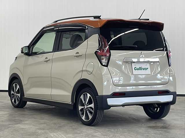 三菱 ｅＫクロス T 長崎県 2019(令1)年 4.8万km ベージュⅡ 外部検査実施済み/三菱e-Assist /・衝突被害軽減ブレーキシステム（FCM）/・低車速域衝突被害軽減ブレーキシステム（FCM-City）/・車線逸脱警報システム（LDW）/・誤発進抑制機能（前進＆後退時）（UMS/ターボ/純正SDナビ【MM318D-LM】/(DVD/フルセグTV/Bluetooth/USB/MSV)/全周囲カメラ/ETC/前後ドライブレコーダー/ハーフレザーシート/前席シートヒーター/デジタルインナーミラー/横滑り防止機能/純正15インチアルミホイール/スマートキー/LEDヘッドライト/カーテンエアバック/取扱説明書/保証書/スペアキー