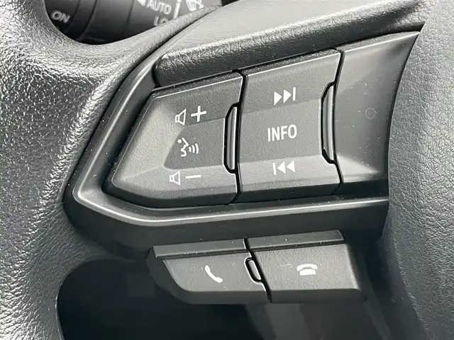 マツダ マツダ２ 15S スマートエディション 千葉県 2021(令3)年 2.9万km ディープクリムゾンマイカ 純正ナビ　/ＣＤ/ＤＶＤ/Ｂｌｕｅｔｏｏｔｈ/ＵＳＢ/フルセグＴＶ　/全周囲カメラ　/ＥＴＣ　/スマートキー　　　/オートライト　/ステリングスイッチ/ブラインドスポットモニター/オートミラー　/MTモード付AT/純正フロアマット
