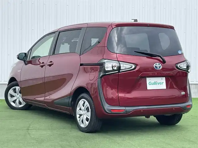 トヨタ シエンタ ハイブリッド ファンベースG 香川県 2019(平31)年 4.5万km センシュアルレッドマイカ 登録時走行距離：44801km/ディーラーOPナビゲーション/→CD/DVD 再生/→ワンセグTV/バックカメラ/両側パワースライドドア/衝突被害軽減システム/レーンキープアシスト/レーダークルーズコントロール/前後コーナーセンサー/オートハイビーム/LEDオートライト/ビルトインETC/シートヒーター/ステアリングヒーター/ステアリングリモコン/革巻きステアリング/フォグランプ/スマートキー