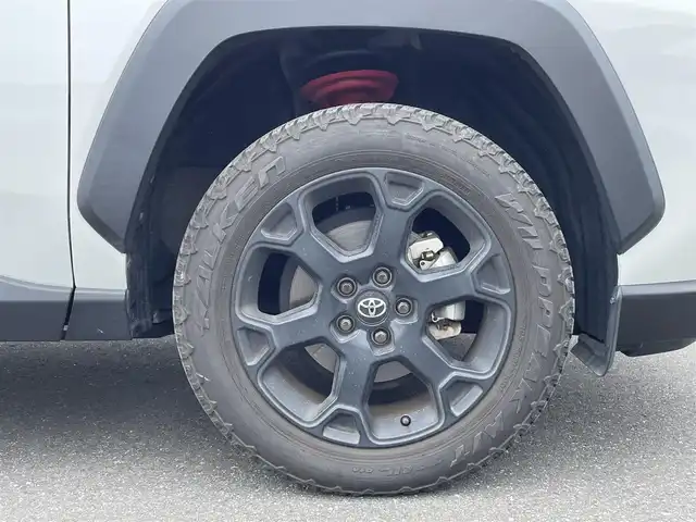 トヨタ ＲＡＶ４ アドベンチャー オフロードPKG 茨城県 2021(令3)年 1.9万km スーパーホワイトⅡ 純正ナビ/【AM・FM・USB・BT・TV】/ルーフレール/ダウンヒルアシストコントロール/パワーシート/シートヒーター/エアシート/ステアリングヒーター/ワイヤレス充電/BSM/レーダークルコン/ETC2.0/全方位カメラ/前後コーナーセンサー/純正アルミホイール/社外フロアマット/オートライト/オートハイビーム/Fフォグ/LEDライト