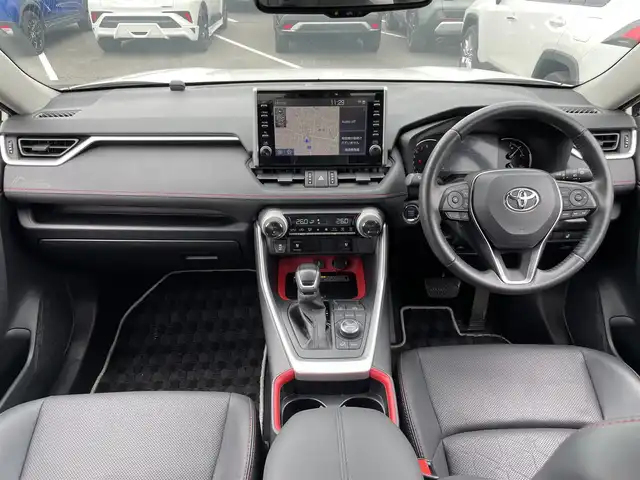 トヨタ ＲＡＶ４ アドベンチャー オフロードPKG 茨城県 2021(令3)年 1.9万km スーパーホワイトⅡ 純正ナビ/【AM・FM・USB・BT・TV】/ルーフレール/ダウンヒルアシストコントロール/パワーシート/シートヒーター/エアシート/ステアリングヒーター/ワイヤレス充電/BSM/レーダークルコン/ETC2.0/全方位カメラ/前後コーナーセンサー/純正アルミホイール/社外フロアマット/オートライト/オートハイビーム/Fフォグ/LEDライト