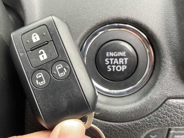 スズキ ソリオ HV MZ 岩手県 2020(令2)年 2万km ピュアホワイトパール 9型ナビ フリップダウン 全周囲C 両側電動スライド ヘッドアップディスプレイ Bluetooth DVD再生 革調シートカバー USB接続 ETC クルーズコントロール ドライブレコーダー シートヒーター 純正15AW スマートキー