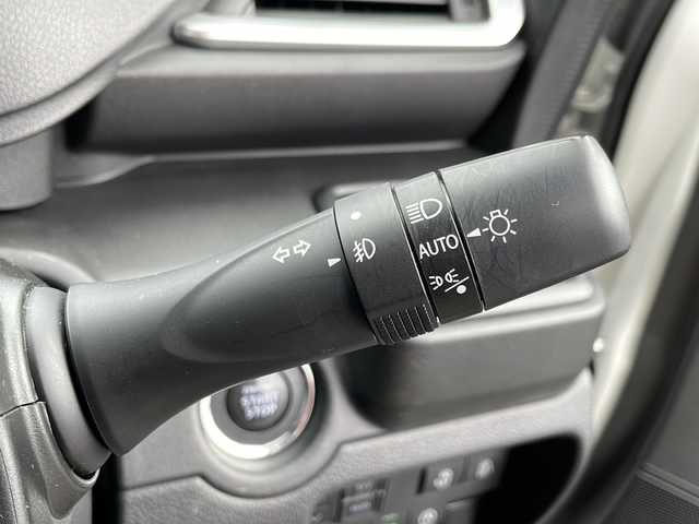 スズキ ソリオ HV MZ 岩手県 2020(令2)年 2万km ピュアホワイトパール 9型ナビ フリップダウン 全周囲C 両側電動スライド ヘッドアップディスプレイ Bluetooth DVD再生 革調シートカバー USB接続 ETC クルーズコントロール ドライブレコーダー シートヒーター 純正15AW スマートキー