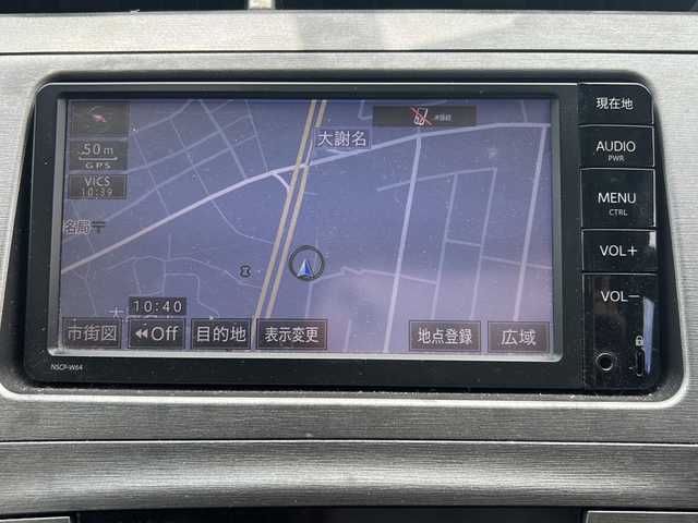 トヨタ プリウス L 沖縄県 2014(平26)年 10万km ブラック 禁煙車　/純正ナビ　ワンセグＴＶ　Ｂｌｕｅｔｏｏｔｈ　/バックカメラ　/オートライト　/ビルトインＥＴＣ　/ステアリングスイッチ　/ウインカードアミラー　/横滑り防止装置　/スマートキー