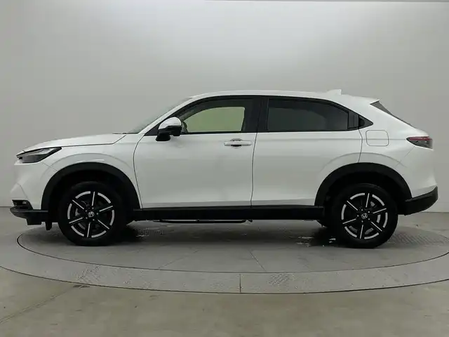 ホンダ ヴェゼル G 新潟県 2023(令5)年 0.4万km プラチナホワイトパール ４WD/ワンオーナー/禁煙車/ホンダセンシング/ホンダコネクトディスプレイ/　　AM/FM/フルセグ/applecarplay/androidauto/バックモニター/アダプティブクルーズコントロール/LEDオートライト/前席シートヒーター/純正16インチアルミホイール付/アイドリングストップ/ステアリングスイッチ/電動パーキングブレーキ/オートブレーキホールド/置くだけ充電/USBポート/ダウンヒルアシストコントロール/スペアキー/スマートキー/ETC2.0