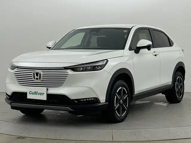 ホンダ ヴェゼル G 新潟県 2023(令5)年 0.4万km プラチナホワイトパール ４WD/ワンオーナー/禁煙車/ホンダセンシング/ホンダコネクトディスプレイ/　　AM/FM/フルセグ/applecarplay/androidauto/バックモニター/アダプティブクルーズコントロール/LEDオートライト/前席シートヒーター/純正16インチアルミホイール付/アイドリングストップ/ステアリングスイッチ/電動パーキングブレーキ/オートブレーキホールド/置くだけ充電/USBポート/ダウンヒルアシストコントロール/スペアキー/スマートキー/ETC2.0
