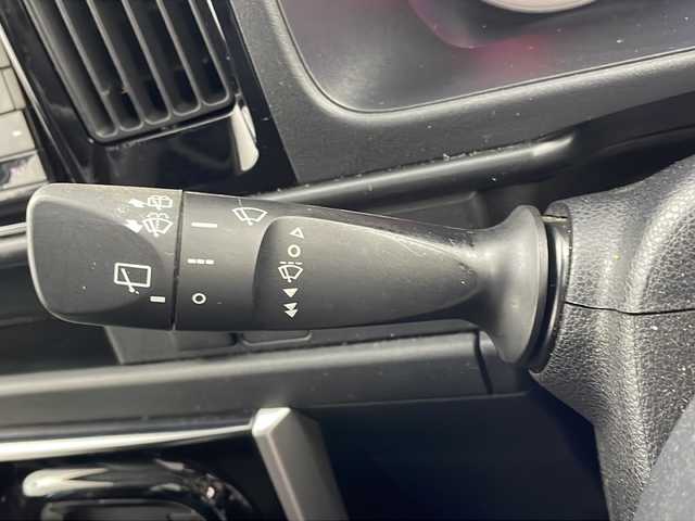 ダイハツ アトレー ワゴン カスタムターボRS LTD SAⅢ 岐阜県 2017(平29)年 10.6万km ホワイト 社外7型ナビ(CN-RE05WD)/AM FM /SD/USB/iPod/Memory music /CD/スマートアシストIII/衝突回避支援ブレーキ/車線逸脱警報/誤発信抑制制御機能/オートハイビーム/横滑り防止装置/ヘッドライトレベライザー/片側パワースライドドア/ドアバイザー/電動格納ミラー