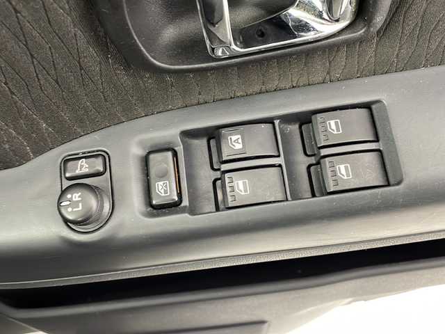 ダイハツ アトレー ワゴン カスタムターボRS LTD SAⅢ 岐阜県 2017(平29)年 10.6万km ホワイト 社外7型ナビ(CN-RE05WD)/AM FM /SD/USB/iPod/Memory music /CD/スマートアシストIII/衝突回避支援ブレーキ/車線逸脱警報/誤発信抑制制御機能/オートハイビーム/横滑り防止装置/ヘッドライトレベライザー/片側パワースライドドア/ドアバイザー/電動格納ミラー