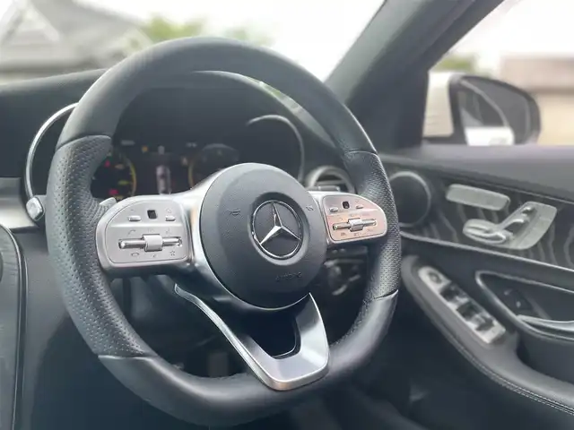 メルセデス・ベンツ Ｃ２２０ｄ ローレウスED スポーツプラスPKG 栃木県 2020(令2)年 1.3万km ダイヤモンドホワイト ヘッドアップディスプレイ/レーダーセーフティパッケージ/ナビ/フルセグTV/バックカメラ/ETC/パークトロニック /レーンキープアシスト/ブラインドスポット /エアサスペンション/ワイヤレスチャージ /アンビエントライト /キーレスゴー/ACC/パーキングアシスト/パワーシート /シートヒーター /ARTICOレザー/パワートランクリッド/マルチビームLEDヘッドライト/オートライト/ディスプレイメーター/ドアバイザー