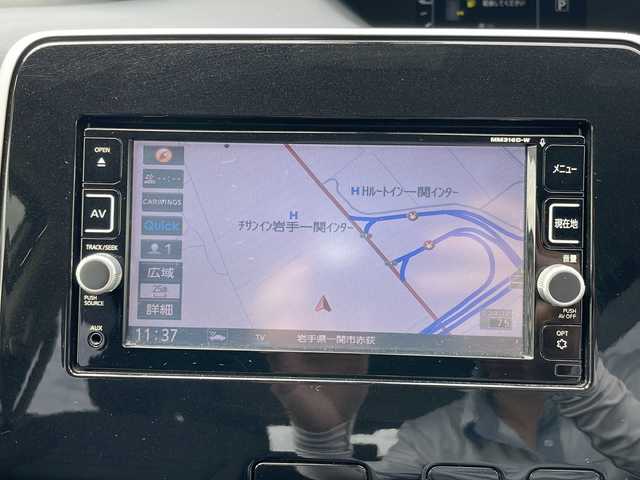 日産 セレナ G 岩手県 2016(平28)年 8.6万km ブリリアントシルバー 純正SDナビ/AM/FM/CD/DVD/Bluetooth/フルセグTV/フバックカメラ/ビルトインETC/両側パワースライドドア/クルーズコントロール/衝突被害軽減ブレーキ/横滑り防止装置/アイドリングストップ/オートライト/LEDヘッドライト/フォグランプ/スマートキー/プッシュスタート/電動格納ミラー/純正15インチAW/純正フロアマット/ドアバイザー/保証書/取扱説明書