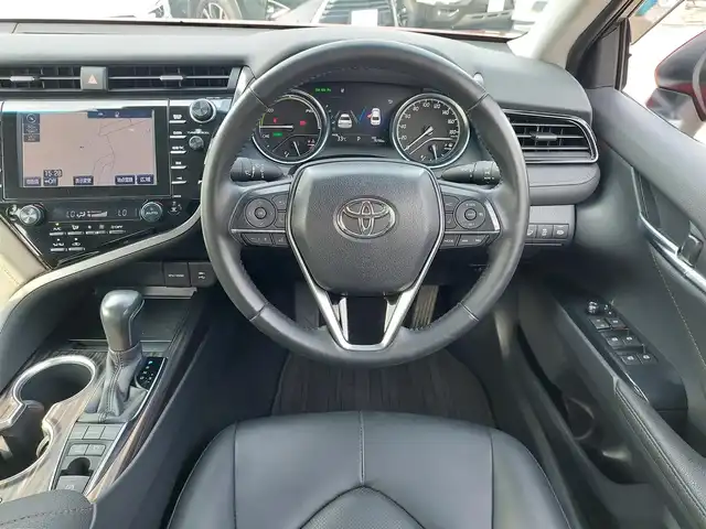 トヨタ カムリ G レザーパッケージ 東京都 2017(平29)年 3.7万km エモーショナルレッド ワンオーナー/純正ナビ/【AM/FM/DISC/SD/USB/BT/AUX/TV】/バックカメラ/ETC2.0/パノラマムーンルーフ/ドライブレコーダー/ブラックレザーシート/シートヒーター/パワーシート(D/N席)/コーナーセンサー/クルーズコントロール/BSM/ヘッドアップディスプレイ/純正18インチAW/LEDヘッドライト/フォグランプ/ステアリングスイッチ/純正フロアマット/プッシュスタート/スマートキー/保証書