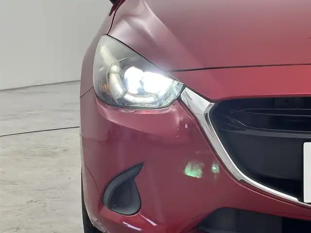 マツダ デミオ 13S ツーリング 福岡県 2017(平29)年 3.8万km ソウルレッドプレミアムメタリック 純正ナビ　/バックカメラ　/衝突軽減システム　/アイドリングストップ　/横滑り防止装置　/シートヒーター　/オートライト　/ＨＵＤ　/ＢＳＭ　/ＬＥＤライト　/純正アルミホイール　/純正フロアマット　/プッシュスタート