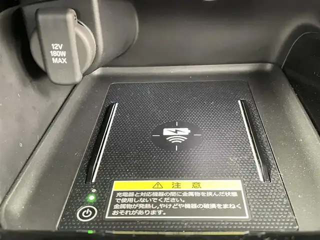 ホンダ ヴェゼル ハイブリッド e:HEV Z 千葉県 2024(令6)年 0.6万km クリスタルブラックパール ホンダセンシング（安全運転支援システム）/・衝突軽減ブレーキ/・誤発進抑制機能/・歩行者事故低減ステアリング/・路外逸脱抑制機能/・アダプティブクルーズコントロール/・車線維持支援システム/・先行車発進お知らせ機能/・標識認識機能/純正9インチナビ/・Bluetooth接続/・フルセグTV/・AppleCarPlay/AndroidAuto/ブラインドスポットモニター/前後コーナーセンサー/スマートキー/ETC2.0/ハーフレザーシート/シートヒーター/パドルシフト