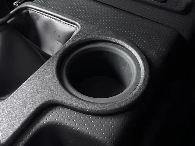 トヨタ ＦＪクルーザー カラーパッケージ 大阪府 2012(平24)年 6.2万km ベージュ/ホワイト 社外ナビ(DVD/CD)/フルセグTV/バックカメラ/ETC/キーレス/GIGEAR製グリルカード/GIGEAR製ルーフラック＆リアラダー/GIGEAR製フェイクカーボンDタイプハンドル/クリムゾンビースト製17インチアルミ/TRDデカール/テイルライトカード/Clazzio製シートカバー/背面タイヤ/４WD/クルーズコントロール/寒冷地仕様