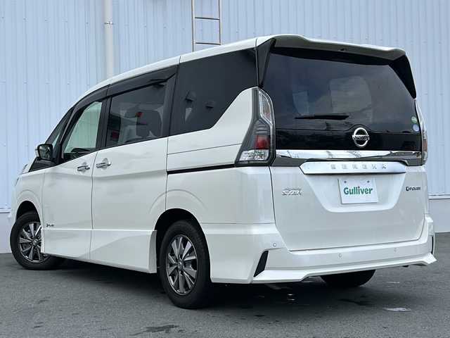 日産 セレナ e－パワー ハイウェイスター V 三重県 2018(平30)年 3.4万km ブリリアントホワイトパール 純正9型ナビ /全周囲カメラ /両側パワースライドドア/前席シートヒーター /ビルトインETC /前方ドライブレコーダー /パーキングアシスト /ステアリングヒーター /ステアリングスイッチ/革巻きステアリング/前後コーナーセンサー /USB給電ポート/ウォークスルー/スペアキー /TVキャンセラー /LEDヘッドライト/オートライト/リヤサンシェード/電動格納ミラー/禁煙車