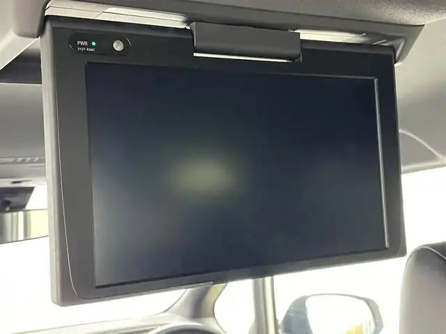 トヨタ ヴォクシー ZS 煌Ⅲ 群馬県 2020(令2)年 6.2万km ホワイトパールクリスタルシャイン 純正９型ナビ　Ｂカメラ　後席１２型モニター　衝突軽減　車線逸脱警報　クルコン　ＡＨＢ　前後コーナーセンサー　ビルトインＥＴＣ２．０　前後ドラレコ　両側パワースライド　ＬＥＤヘッド　純正アルミ　禁煙車