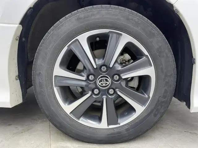 トヨタ ヴォクシー ZS 煌Ⅲ 群馬県 2020(令2)年 6.2万km ホワイトパールクリスタルシャイン 純正９型ナビ　Ｂカメラ　後席１２型モニター　衝突軽減　車線逸脱警報　クルコン　ＡＨＢ　前後コーナーセンサー　ビルトインＥＴＣ２．０　前後ドラレコ　両側パワースライド　ＬＥＤヘッド　純正アルミ　禁煙車