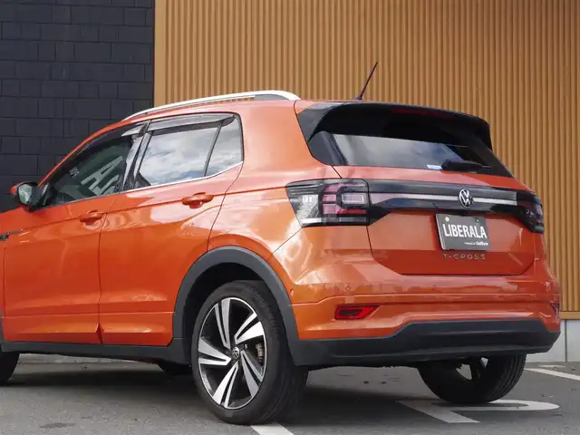 フォルクスワーゲン ＶＷ Ｔ－クロス TSI Rライン 埼玉県 2021(令3)年 2万km エナジェティックオレンジメタリック ワンオーナー/ハーフレザーシート/アダプティブクルーズコントロール/Carplay/パークセンサー/ブラインドスポットモニター/フルセグテレビ/バックカメラ/ドラレコ/ドライビングモード/レーンキープアシスト/BSM/フロントアシスト/リアトラフィックアシスト/コーナーセンサー/パークアシスト/サイドミラーヒーター/ドアバイザー/プッシュスタート/ETC/ワイヤレス充電
