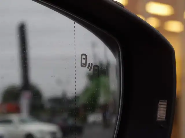 フォルクスワーゲン ＶＷ Ｔ－クロス TSI Rライン 埼玉県 2021(令3)年 2万km エナジェティックオレンジメタリック ワンオーナー/ハーフレザーシート/アダプティブクルーズコントロール/Carplay/パークセンサー/ブラインドスポットモニター/フルセグテレビ/バックカメラ/ドラレコ/ドライビングモード/レーンキープアシスト/BSM/フロントアシスト/リアトラフィックアシスト/コーナーセンサー/パークアシスト/サイドミラーヒーター/ドアバイザー/プッシュスタート/ETC/ワイヤレス充電